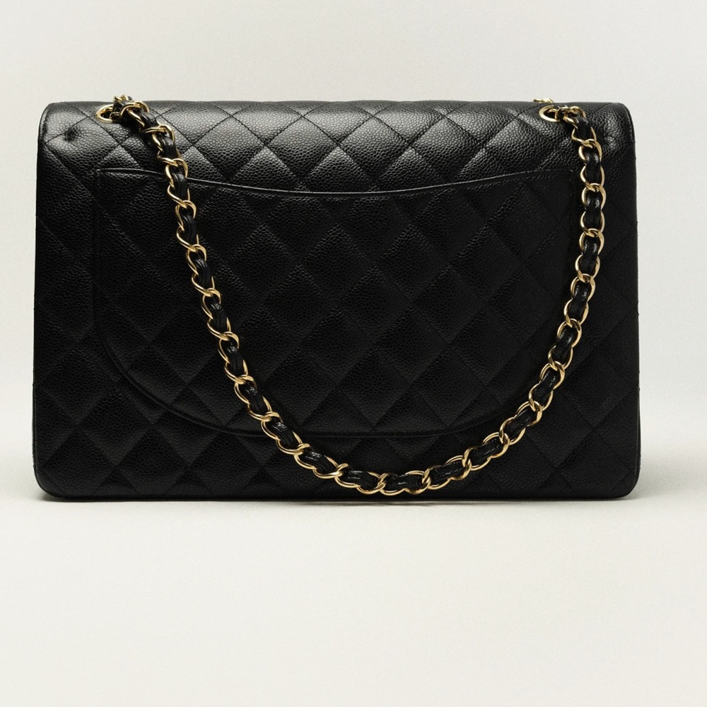 CHANEL Black Quilted Shoulder Bag with Gold Chain - Picture 6 of 6